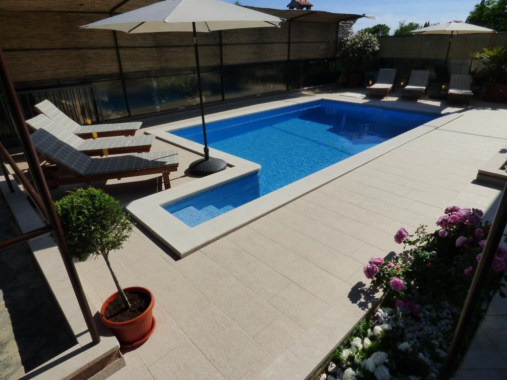 Kaštela Villa Marica מראה חיצוני תמונה