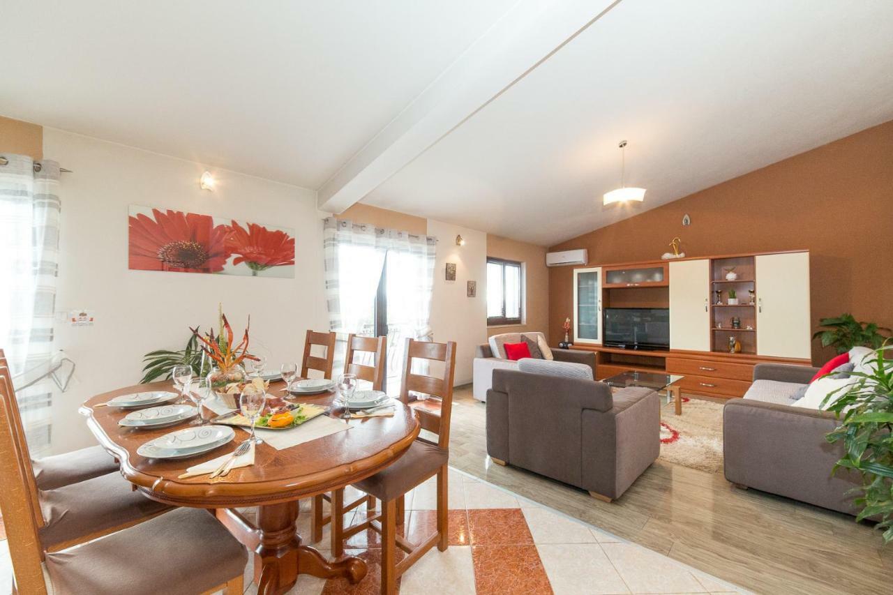 Kaštela Villa Marica מראה חיצוני תמונה