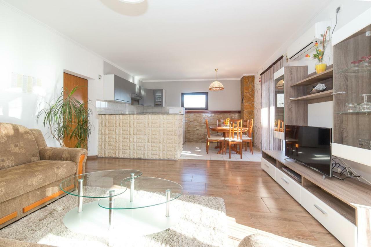Kaštela Villa Marica מראה חיצוני תמונה