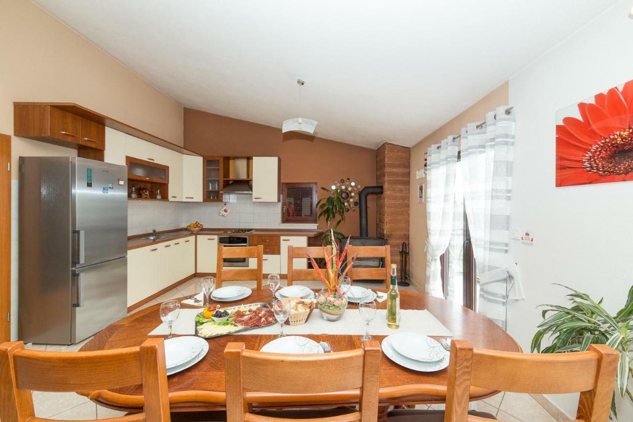 Kaštela Villa Marica מראה חיצוני תמונה