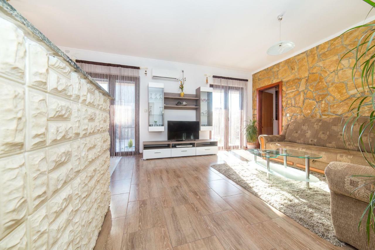 Kaštela Villa Marica מראה חיצוני תמונה