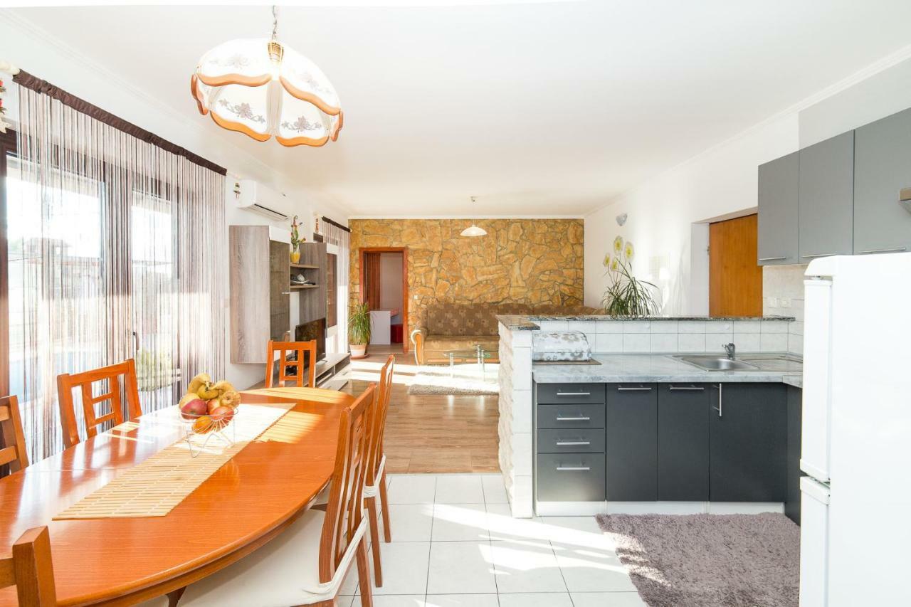 Kaštela Villa Marica מראה חיצוני תמונה